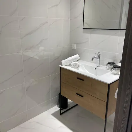 Le Duplex St Nicolas * Beaune (Cote d'Or)