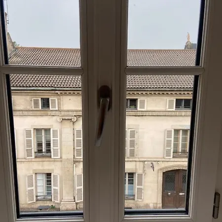 Le Duplex St Nicolas ביון