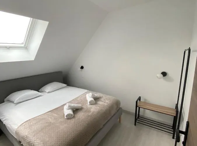 Le Duplex St Nicolas Beaune (Cote d'Or)