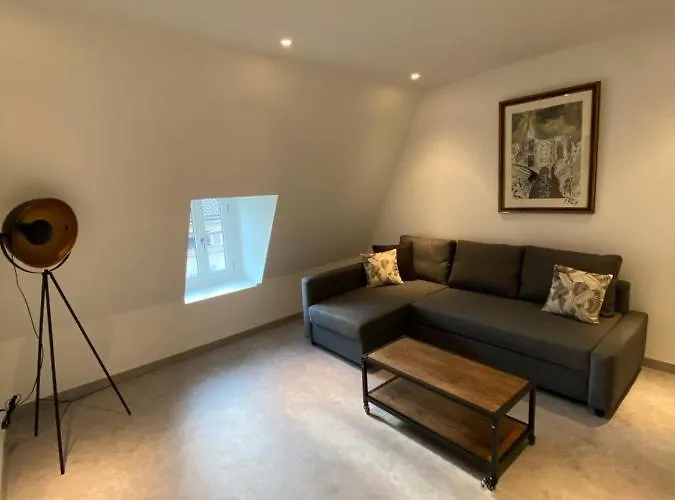 Le Duplex St Nicolas Beaune (Cote d'Or)